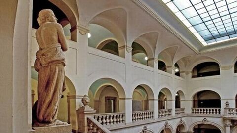 Treppenhaus 1. Stock Innenansicht Gebäude B des Amtsgerichts Darmstadt; Treppenhaus 1. Stock